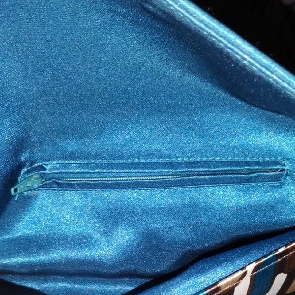 Shiraleah Brown and Blue Geometric Clutch - Picture 3 of 7